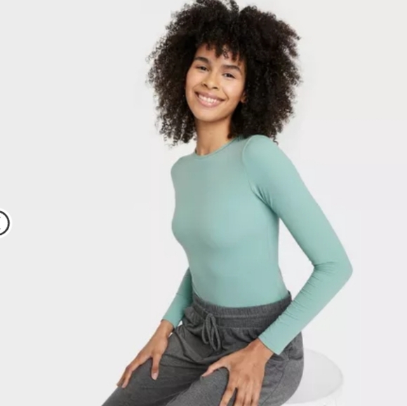 Women's Luxury Collection 4-Way Stretch‎ Long Sleeve Bodysuit - Picture 3 of 7